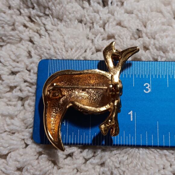 Toucan Bird on a Branch Pin Brooch Gold Tone Green Blue Clear Rhinestone - Picture 6 of 6